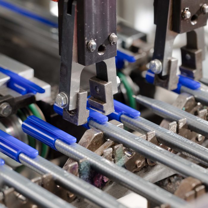 Success Story: Staedtler und die Betriebsdatenerfassung von top flow